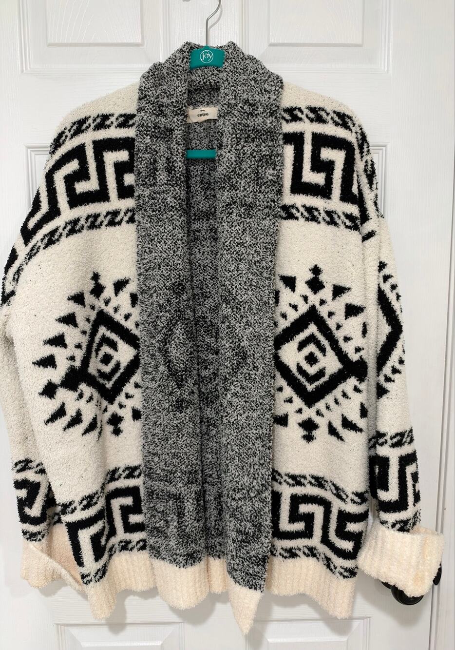 Black and White Heavy Warm Tribal Aztec Cardigan Open Front Large
